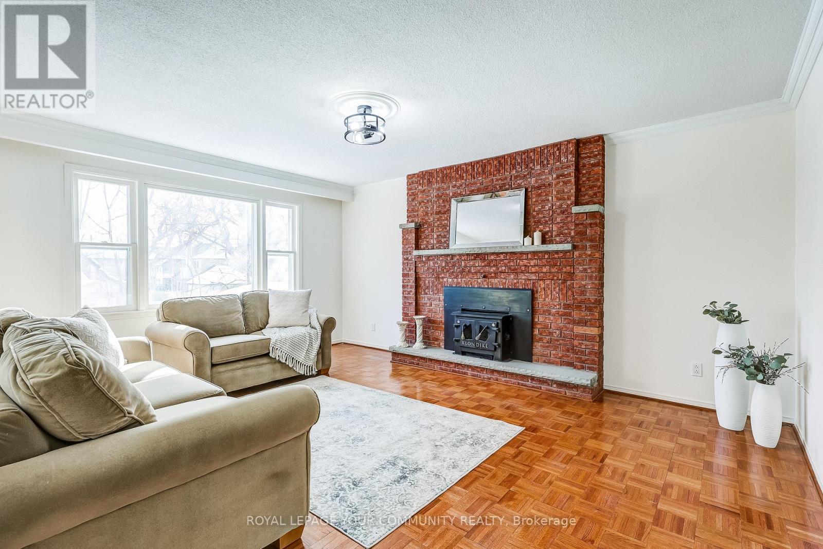 37 MACKAY DRIVE