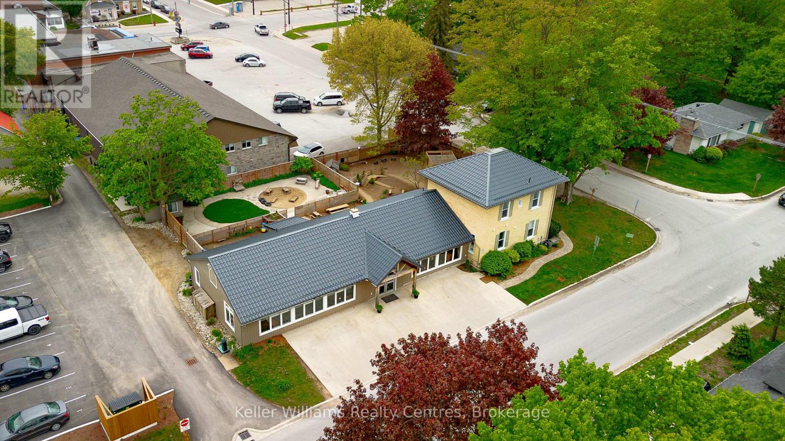 569 CATHERINE STREET