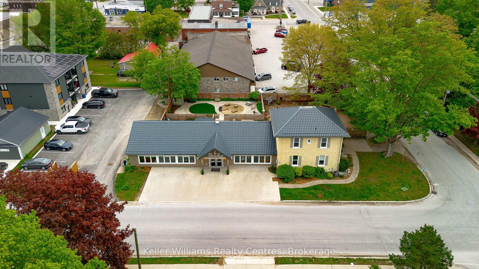 569 CATHERINE STREET