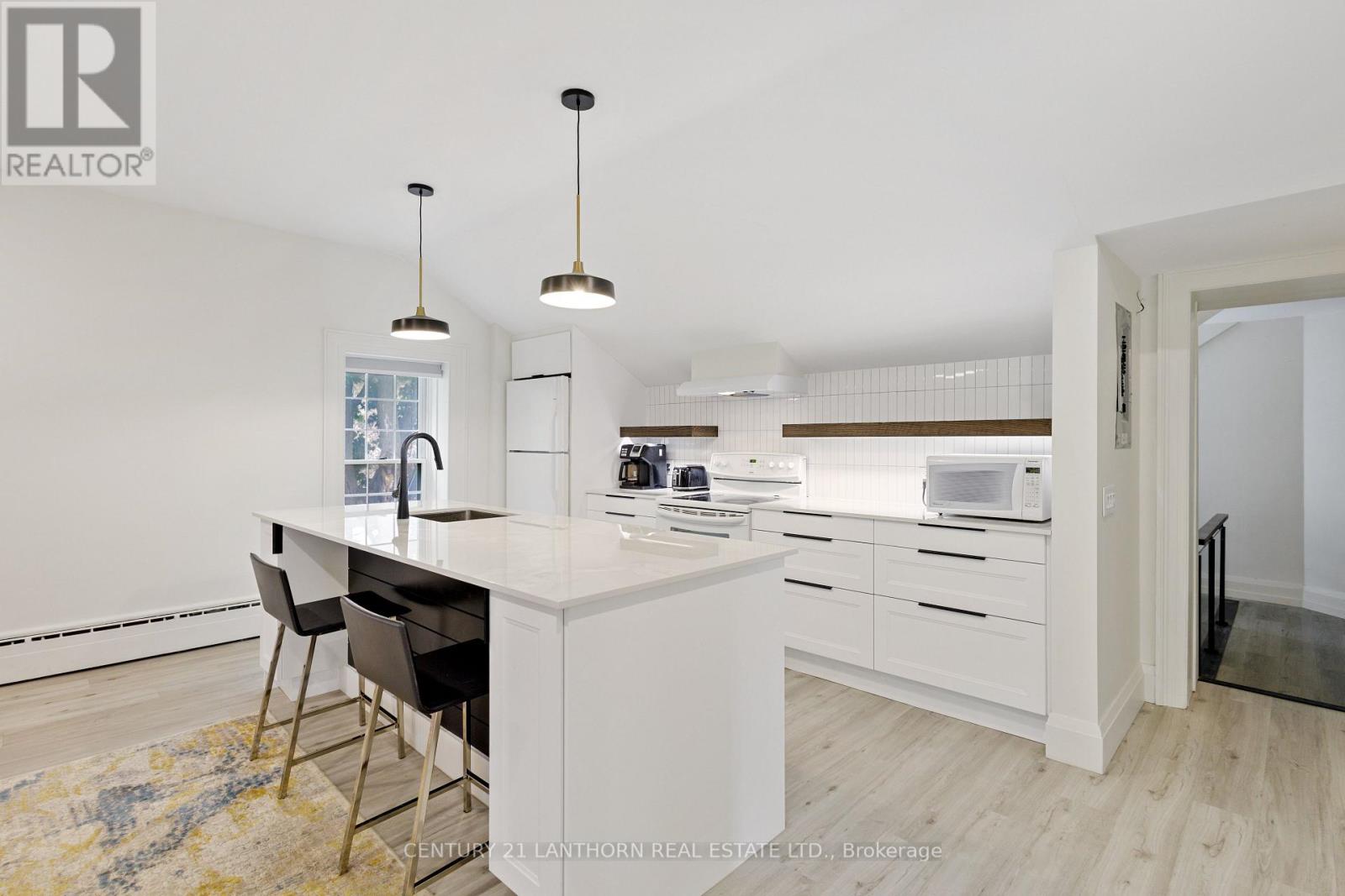 UNIT 2 - 344 MAIN STREET