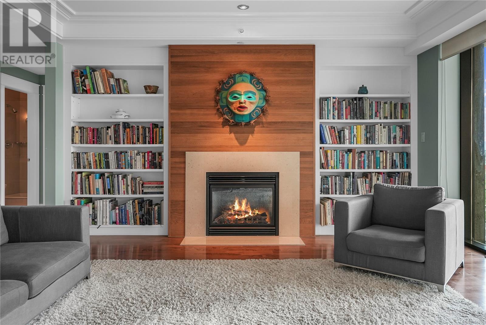 506 847 Dunsmuir Rd