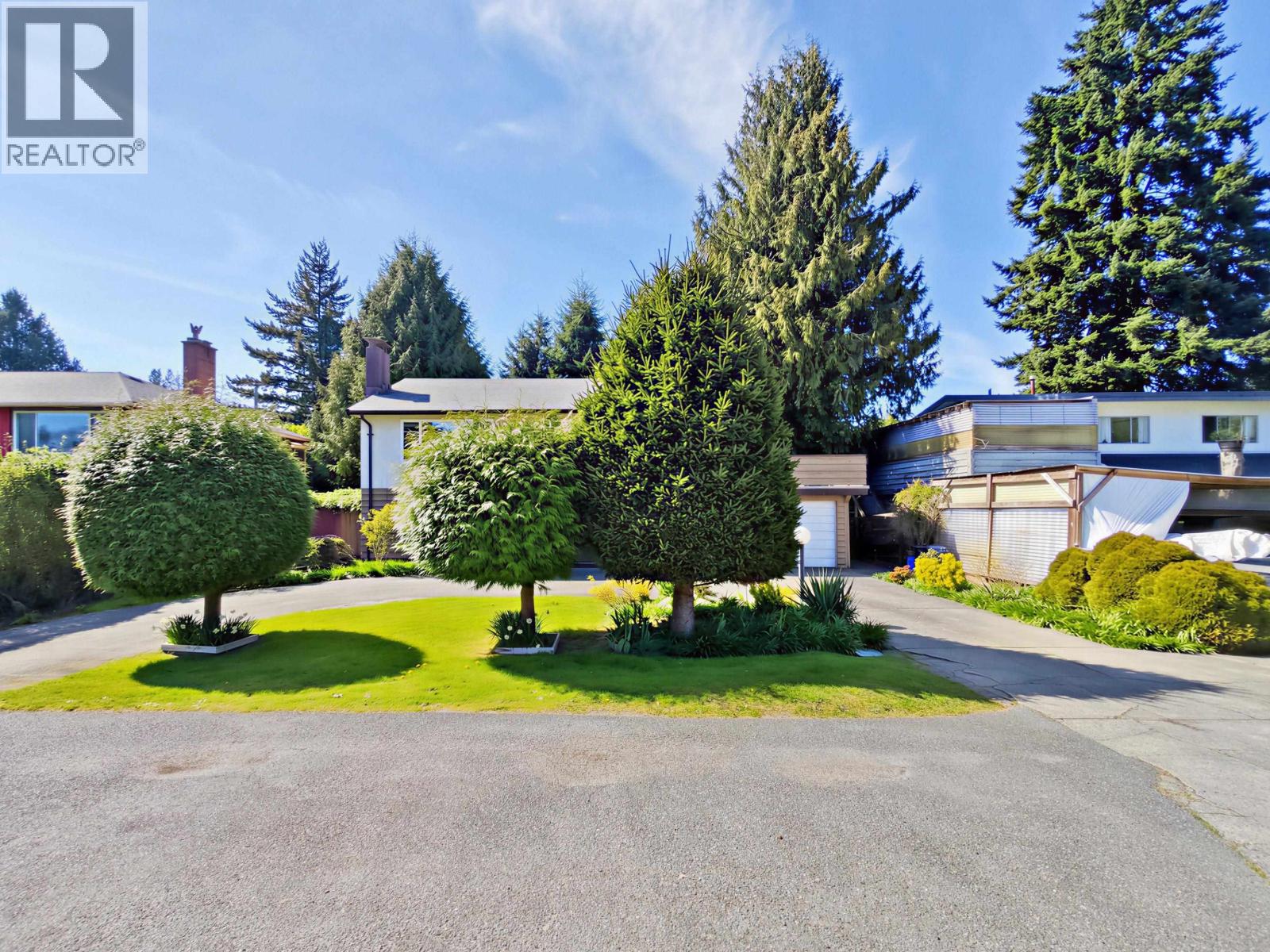 10111 AINSWORTH CRESCENT
