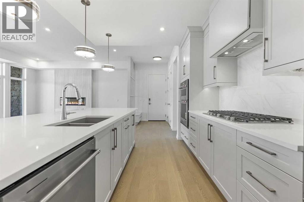 301, 140 Marina Cove SE