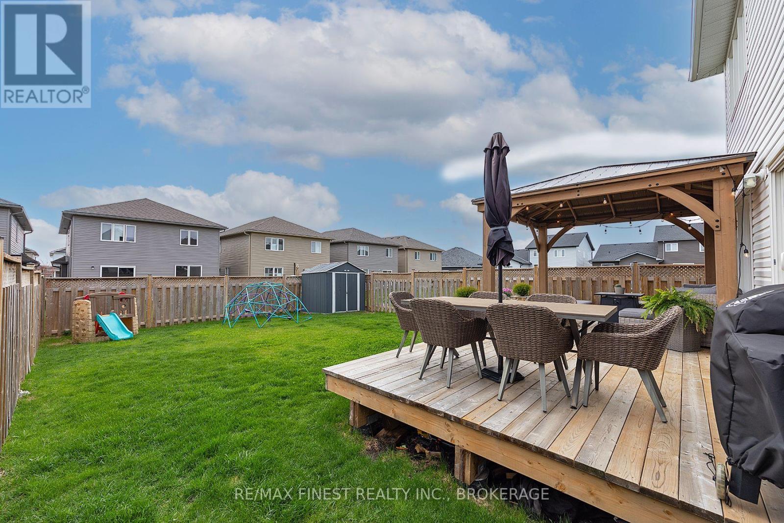 37 BRENNAN CRESCENT