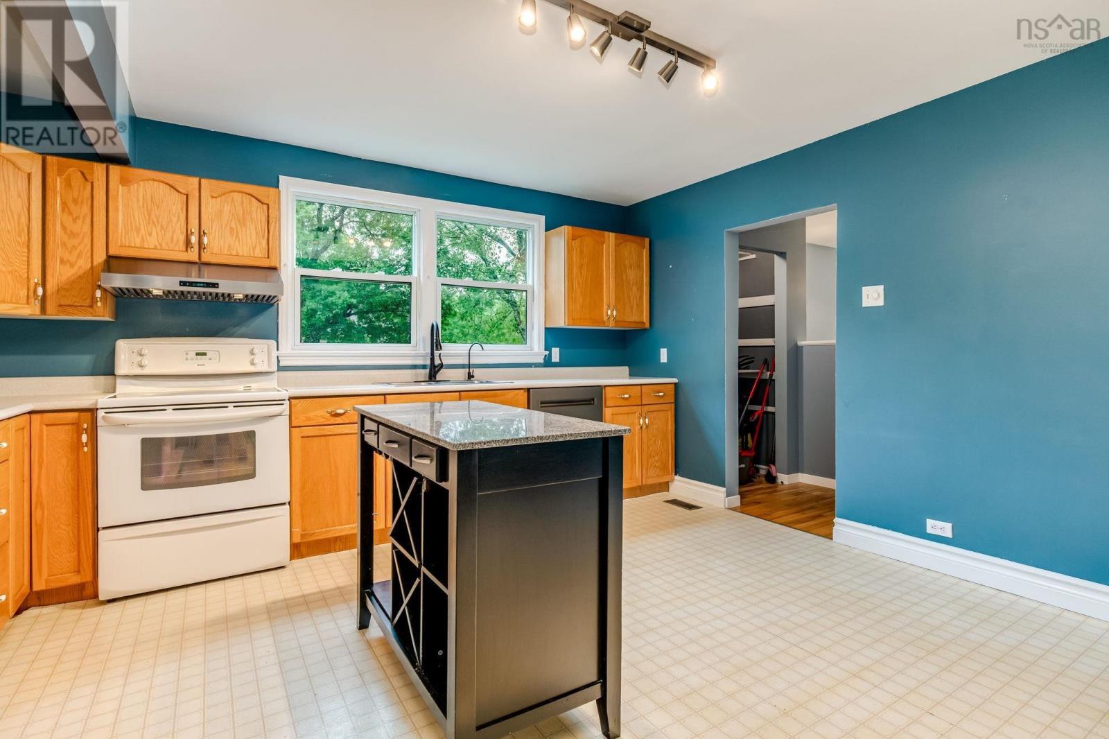 5 Hubley Mill Lake Road