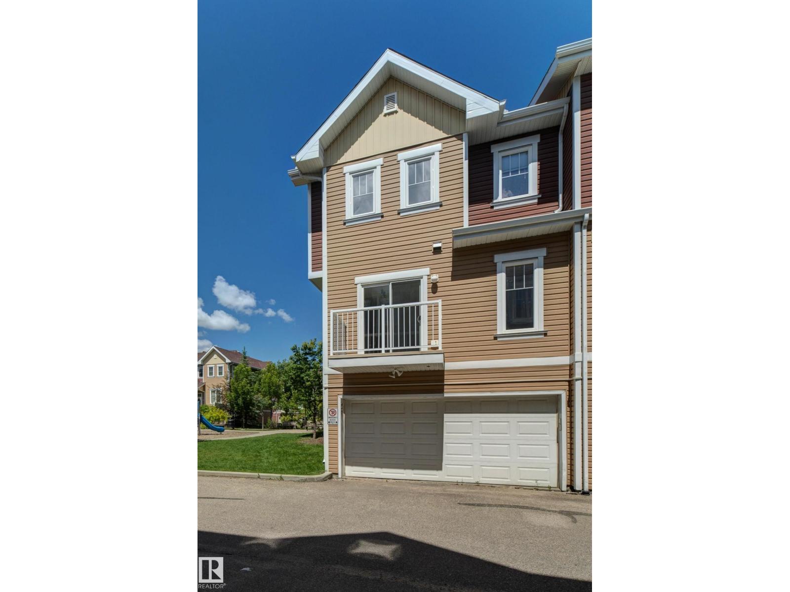 #27 1623 TOWNE CENTRE BV NW