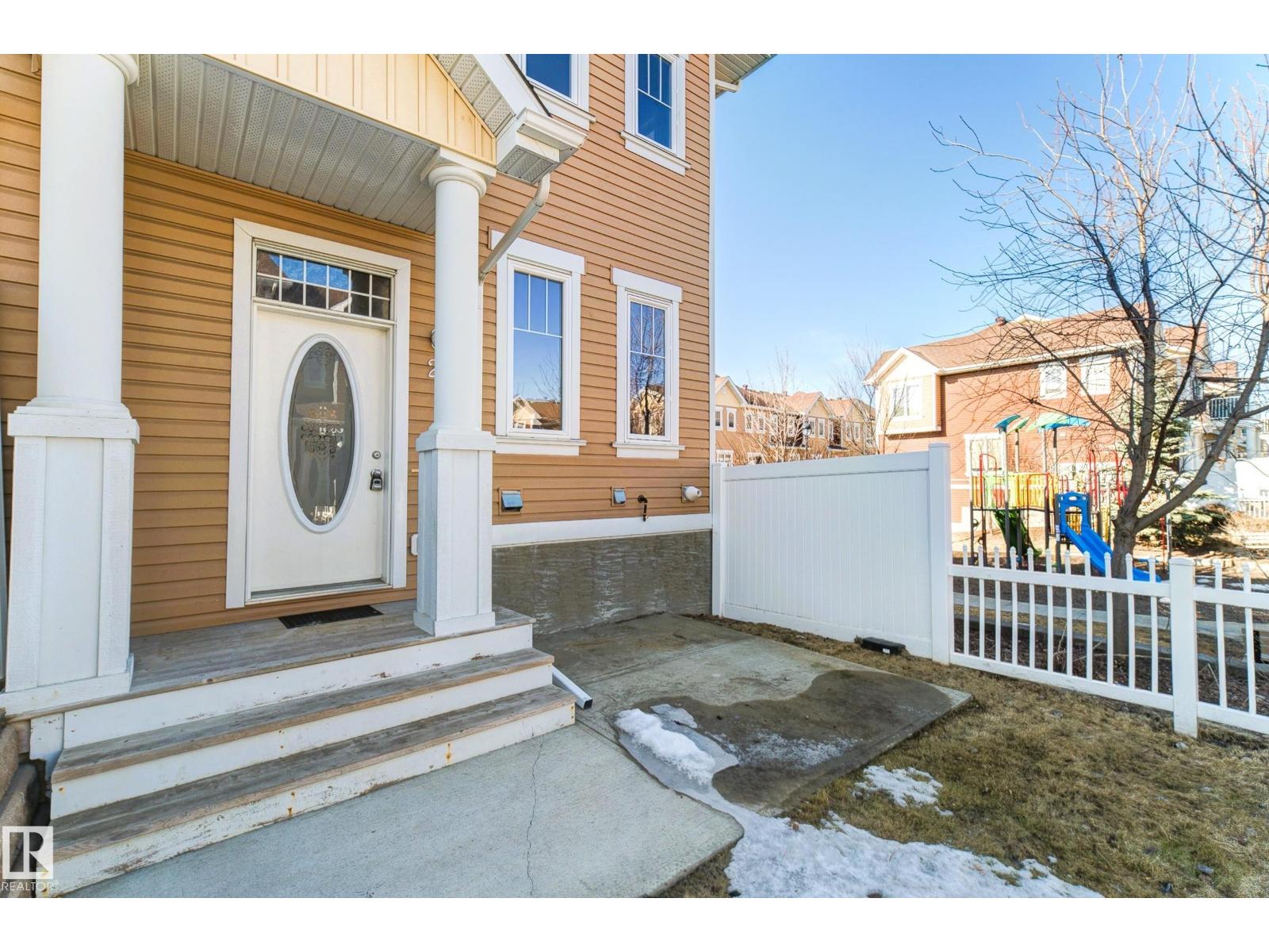 #27 1623 TOWNE CENTRE BV NW