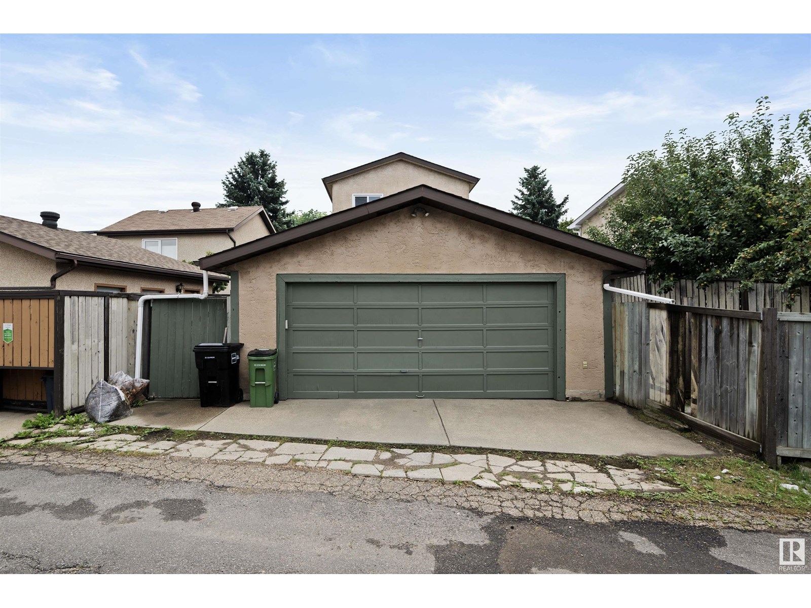 10814 20A AV NW