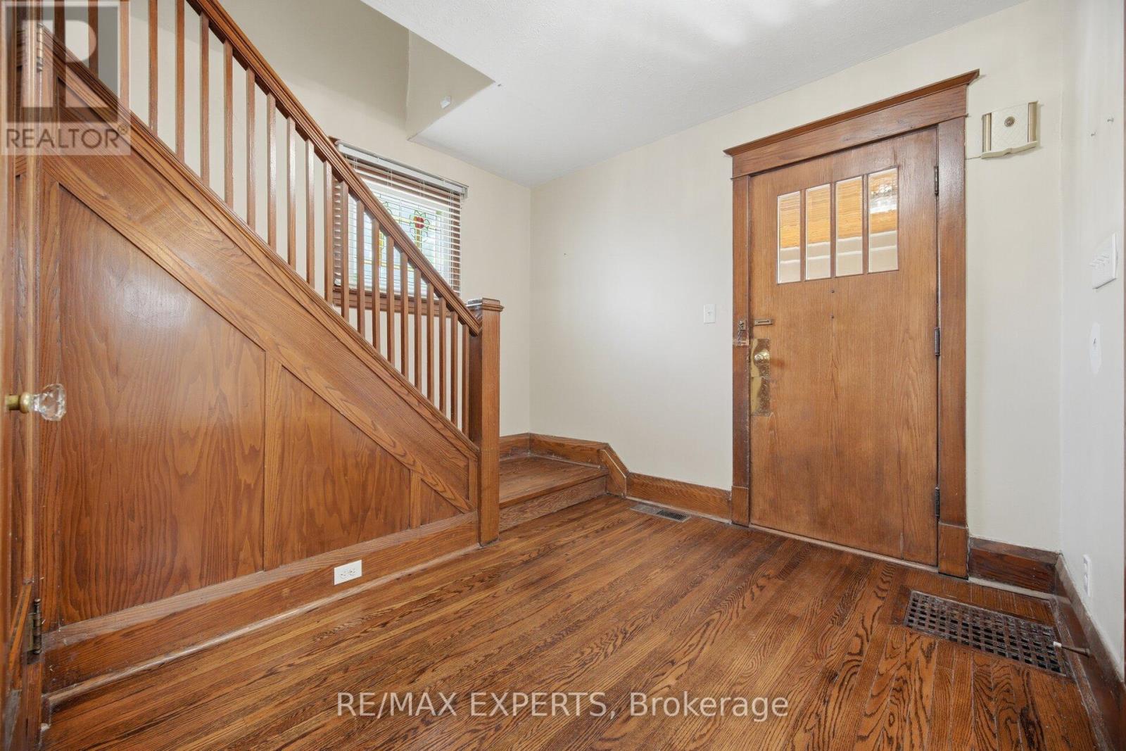 3 MAPLE AVENUE