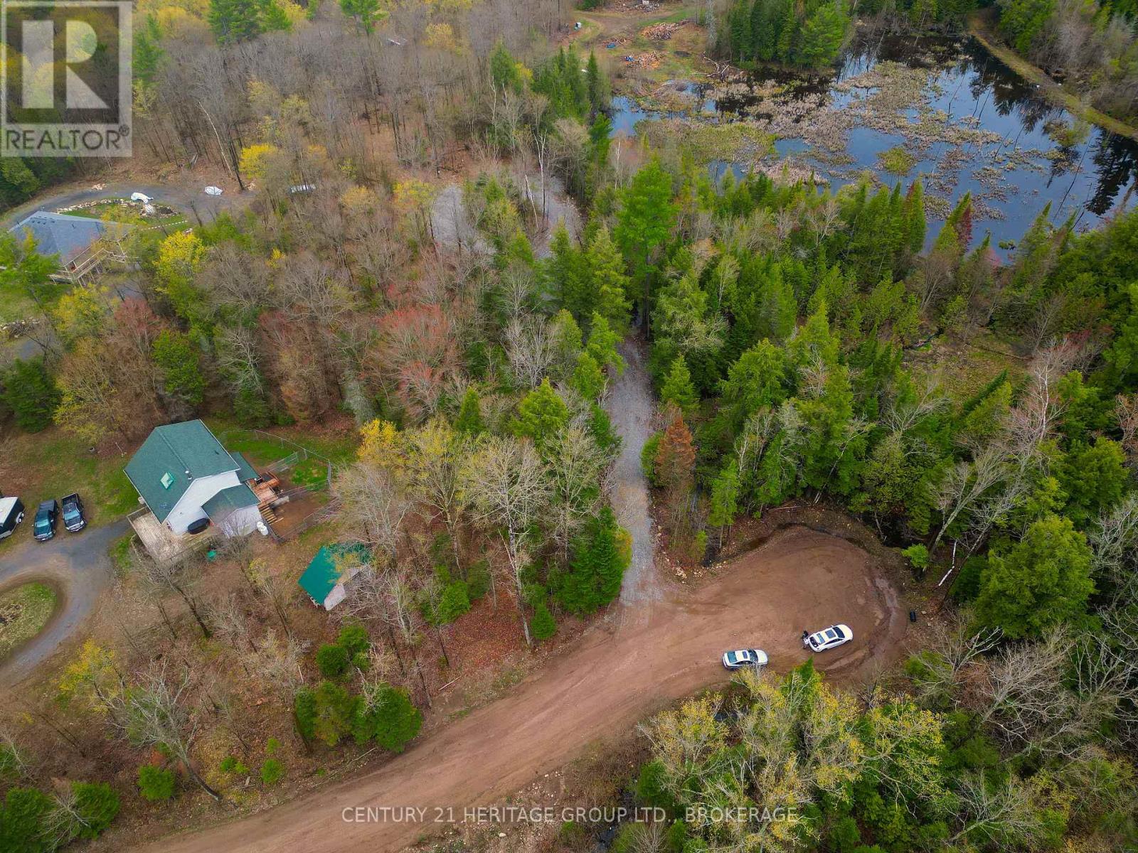 35 MAPLE VIEW COURT
