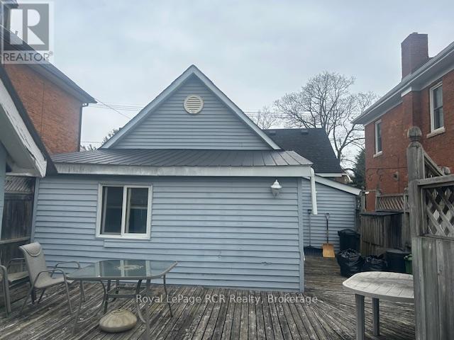 433 12TH STREET W
