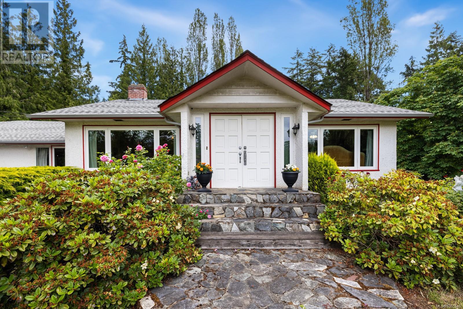 3367 Trans Canada Hwy