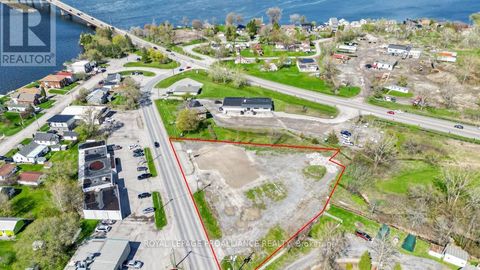 39 COUNTY ROAD 3 Prince Edward County (Ameliasburg Ward) ON K8N4Z7