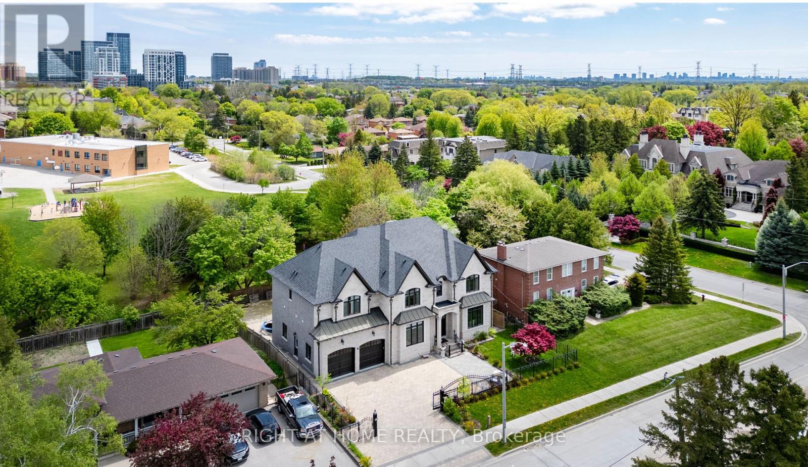 3 CLARIDGE DRIVE