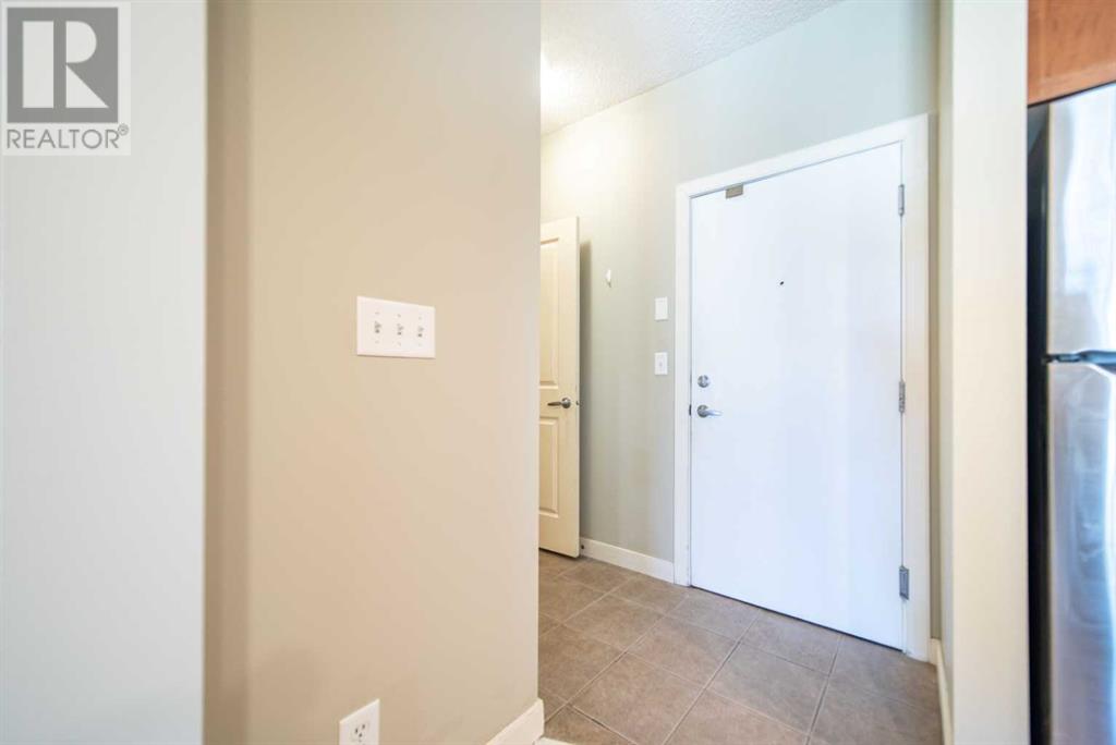 114, 156 Country Village Circle NE