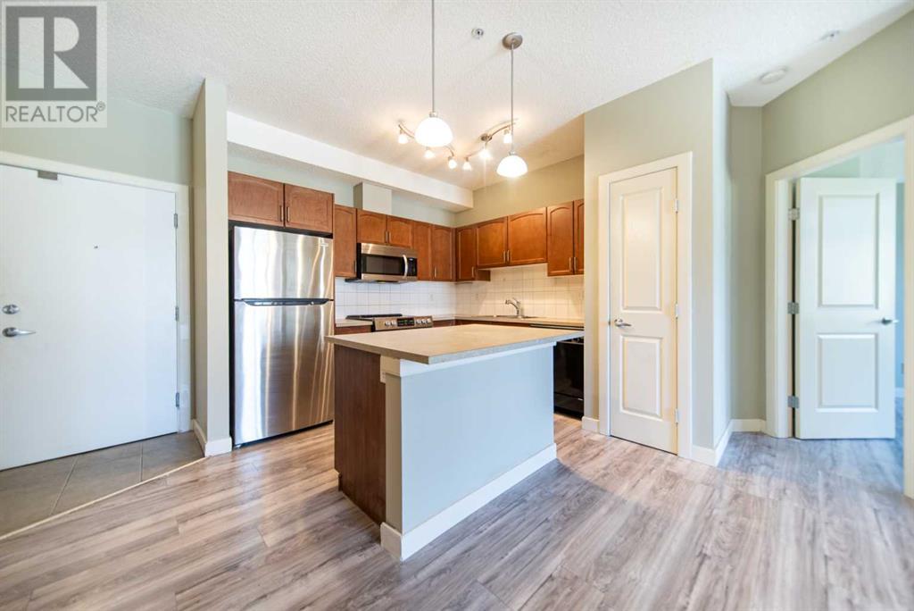 114, 156 Country Village Circle NE