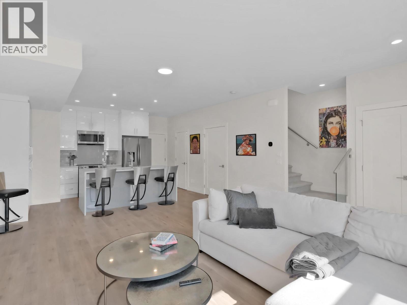 115 Wyndham Crescent Unit# 23