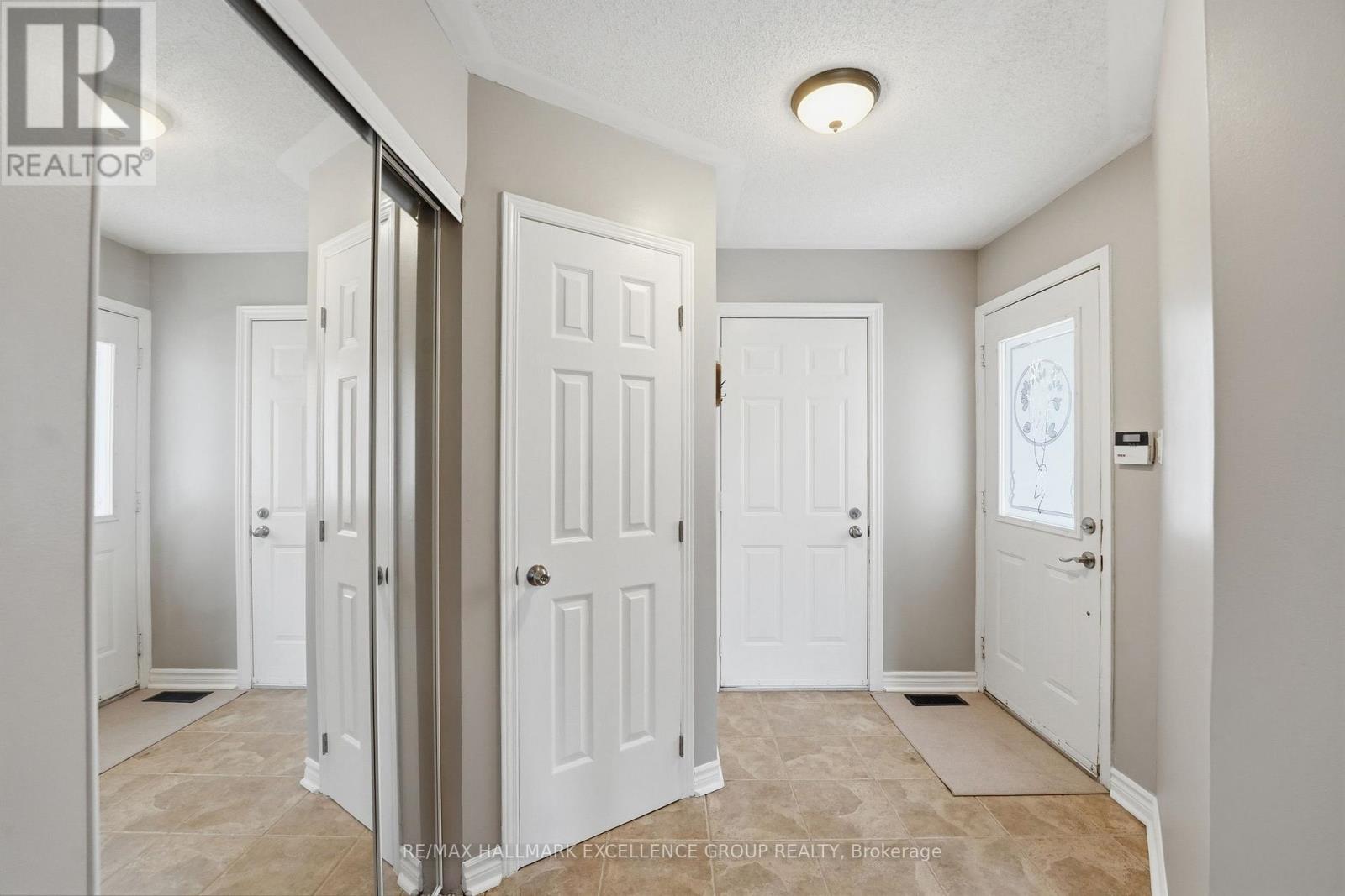 887 NESTING WAY