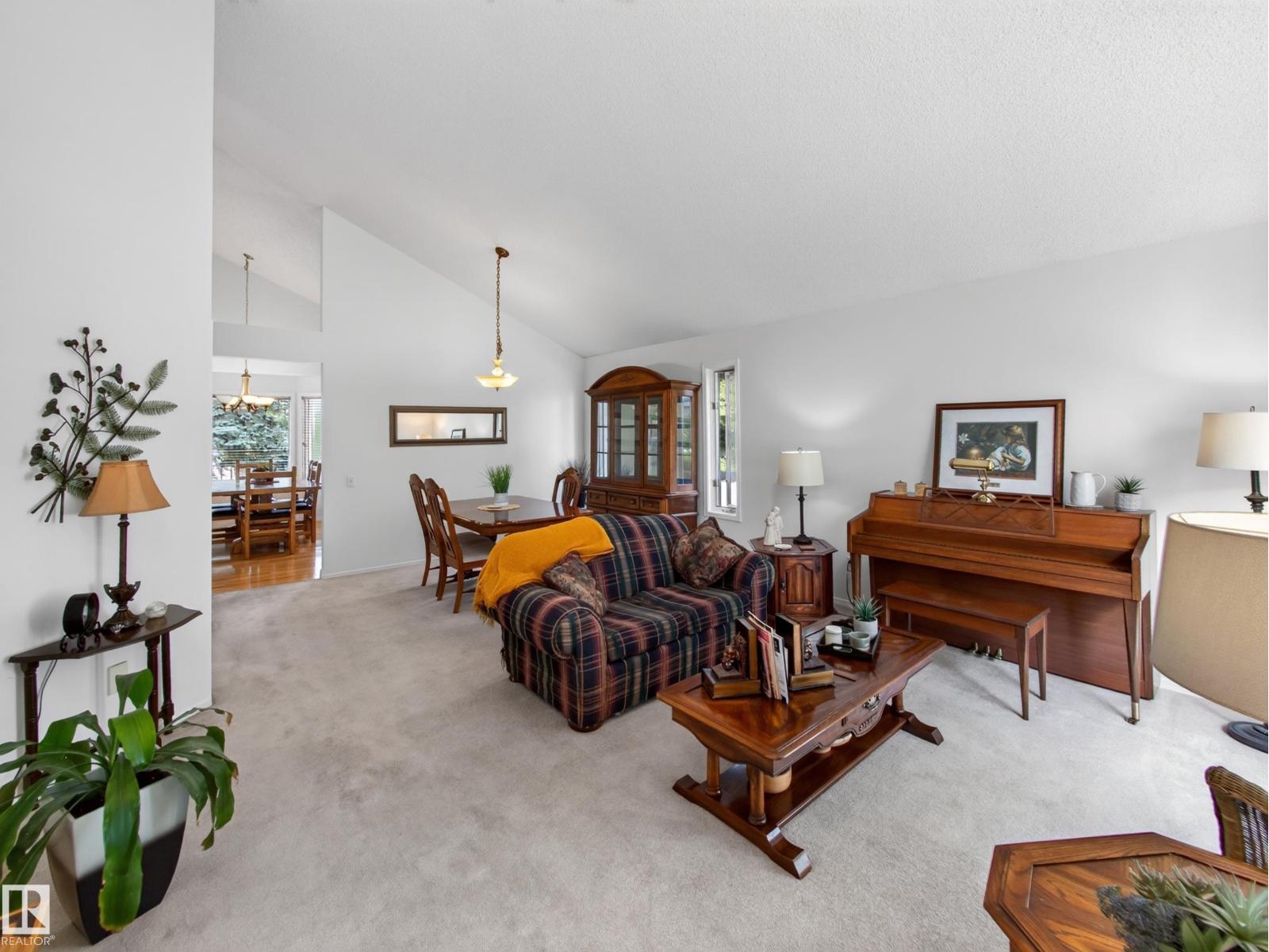 1404 FALCONER RD NW
