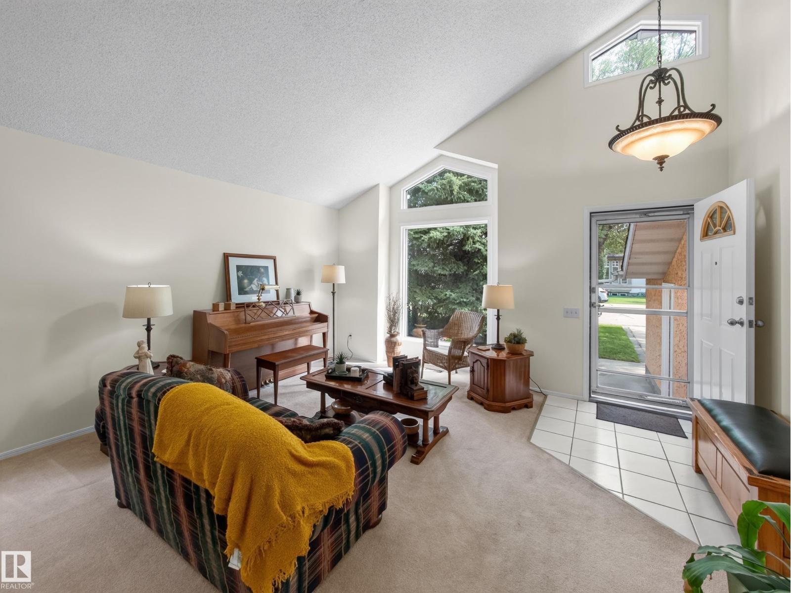 1404 FALCONER RD NW