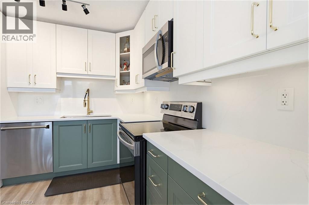 26 COACHWOOD Road Unit# 6