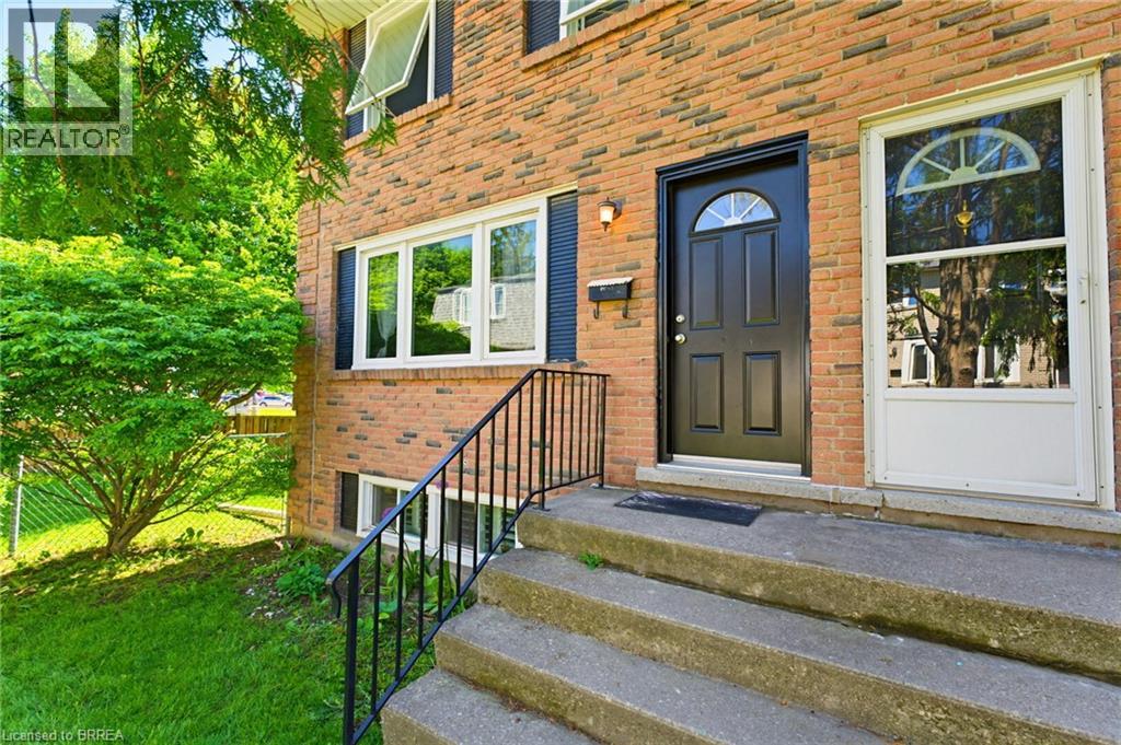 26 COACHWOOD Road Unit# 6