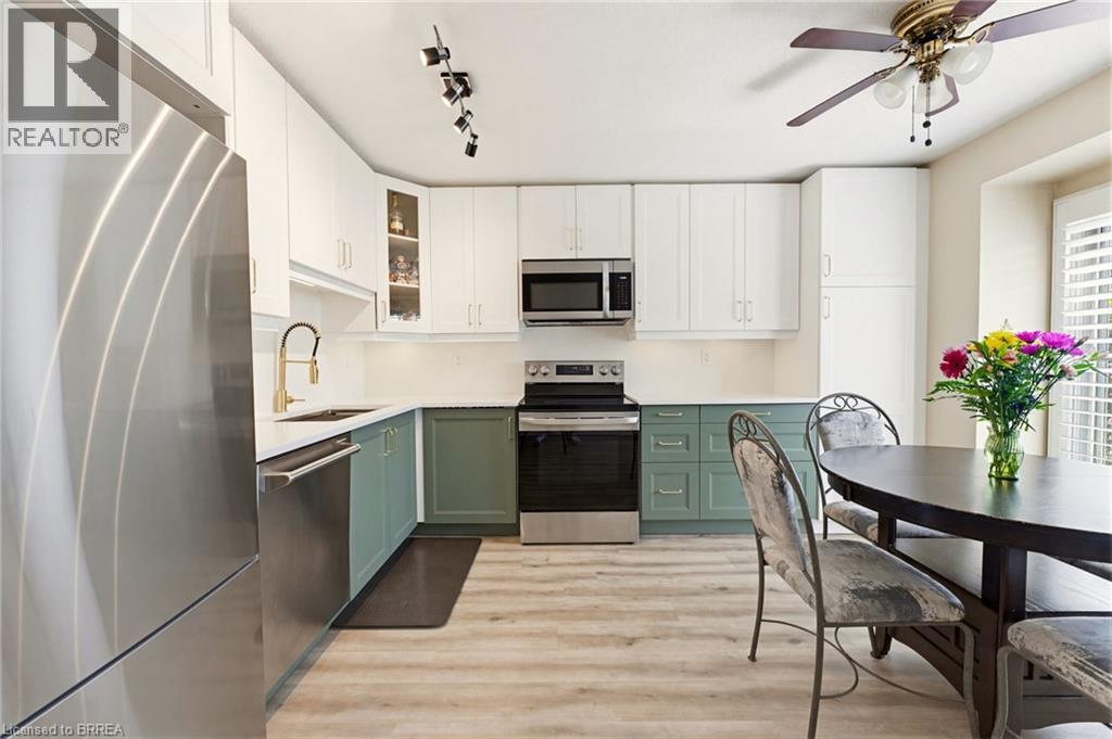 26 COACHWOOD Road Unit# 6