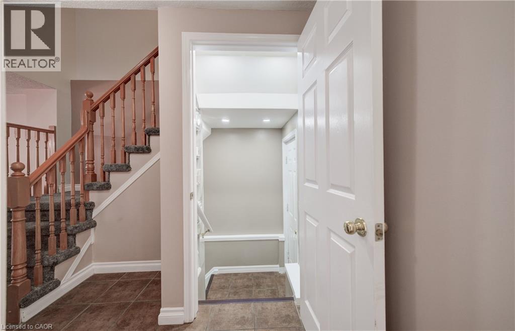 27 BRIDLEWREATH Street