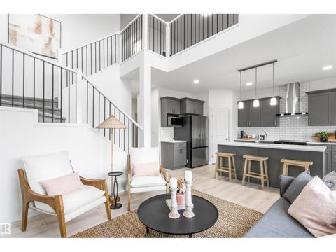 20833 15A AV NW Edmonton AB T6M3N8