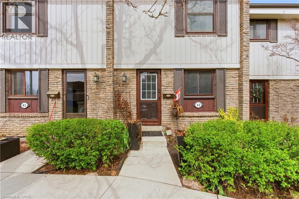 2779 GANANOQUE Drive Unit# 40