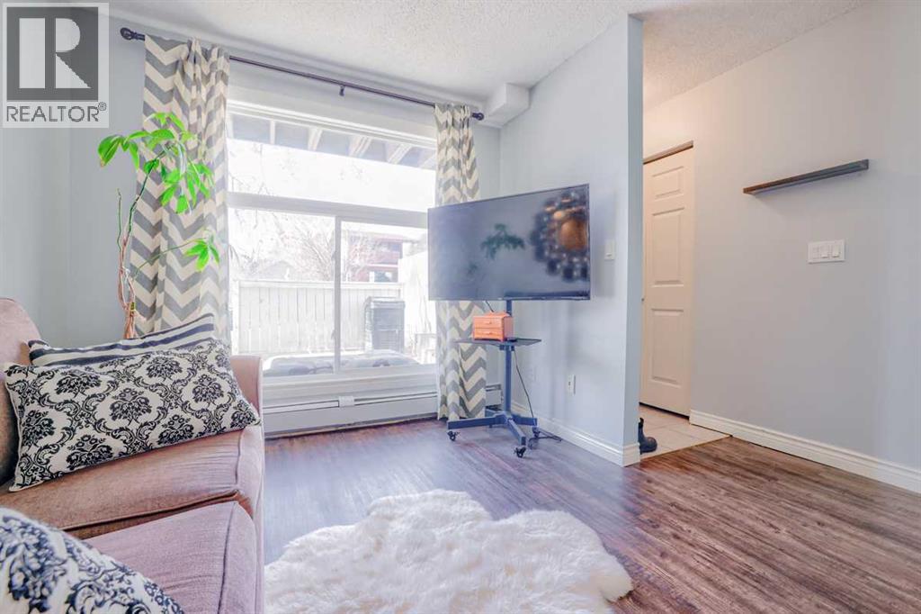 2, 3820 Parkhill Place SW