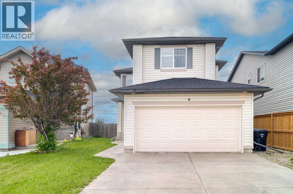 130 Somerglen Way SW