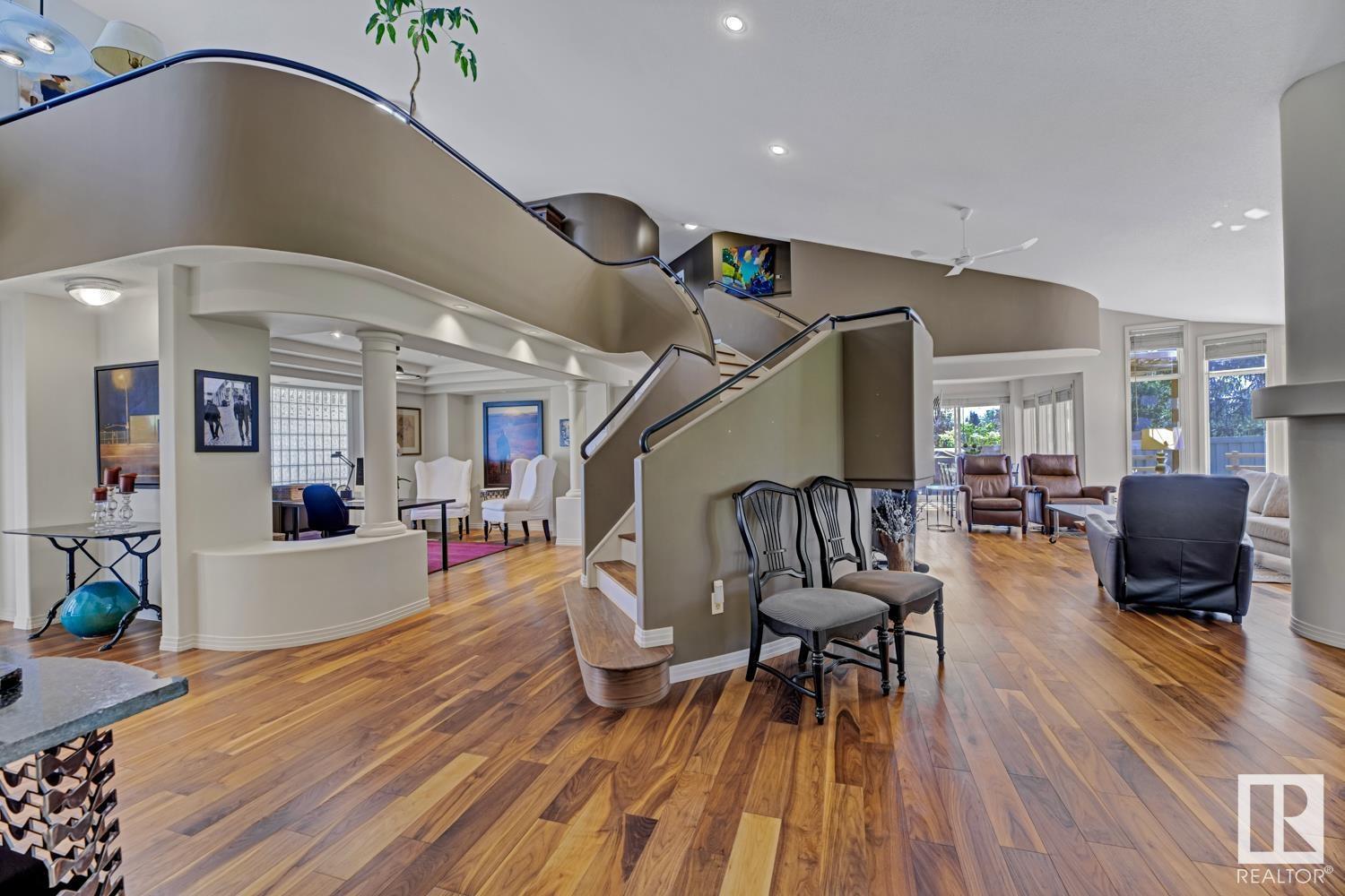 112 WEAVER DR NW