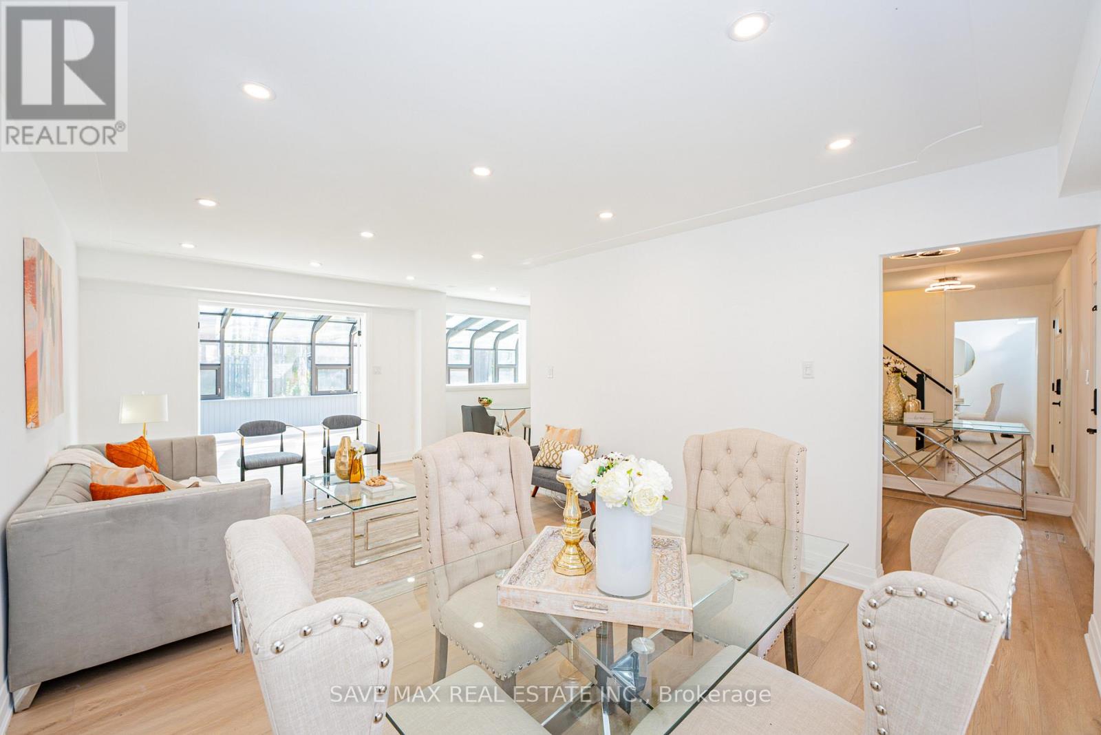 281 PARKMOUNT DRIVE