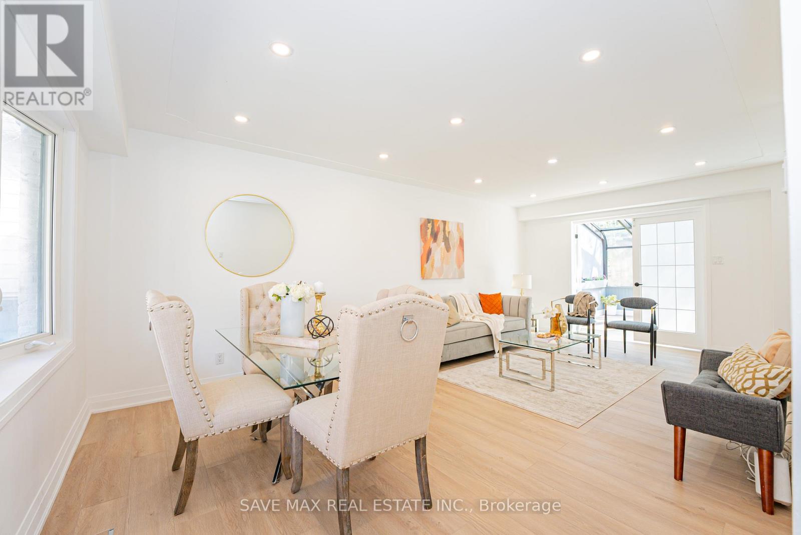 281 PARKMOUNT DRIVE