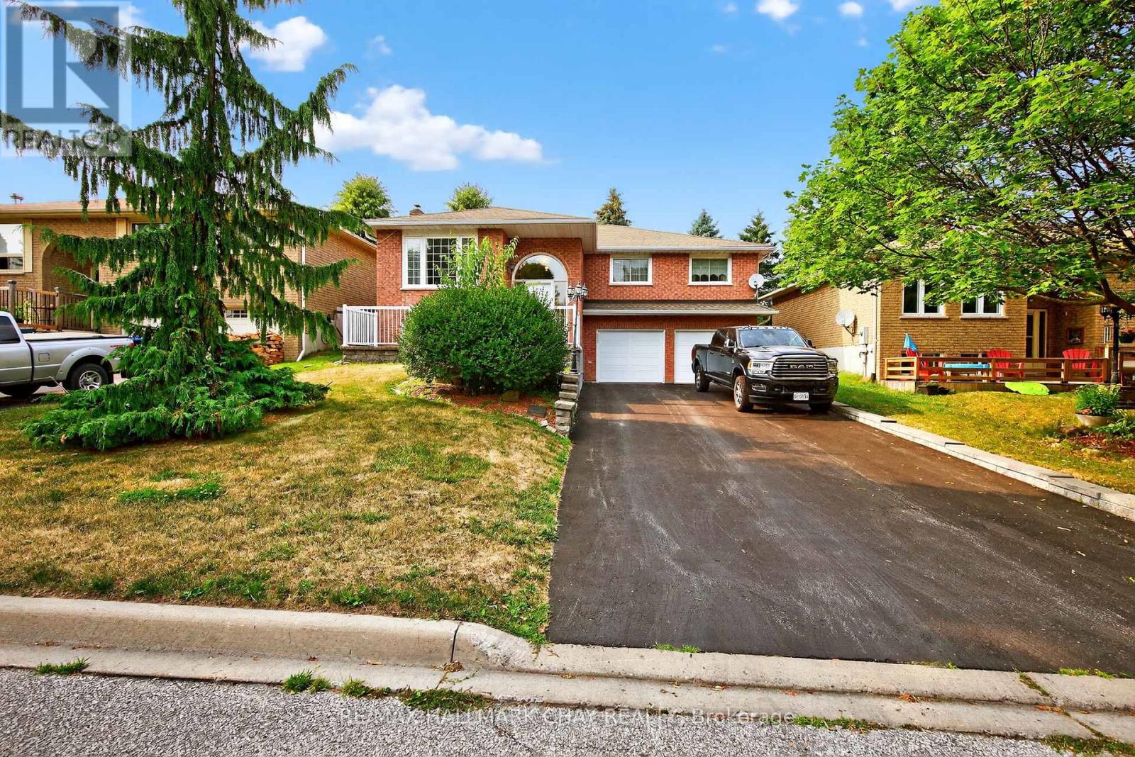128 IMPERIAL CRESCENT