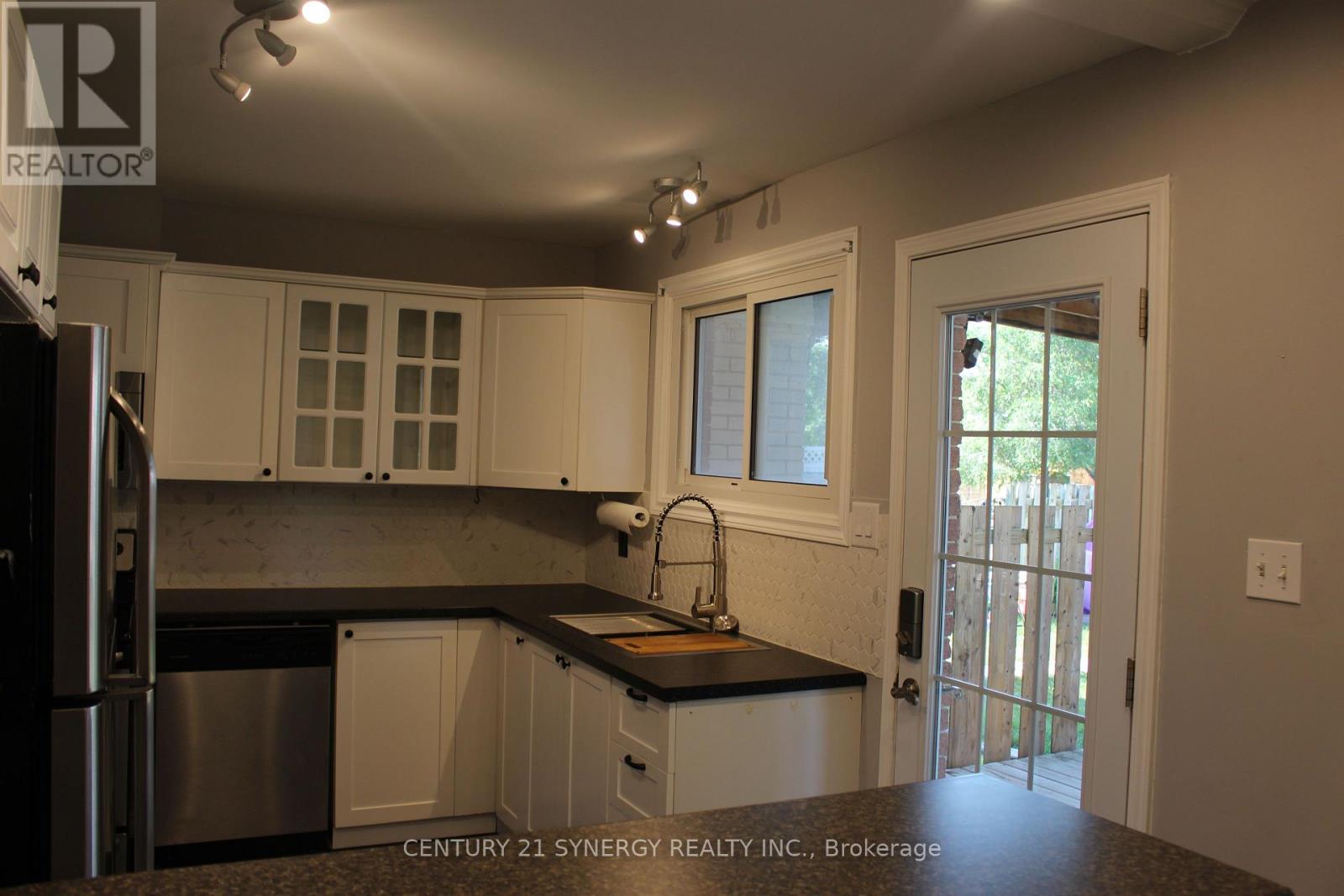 241 WILFRED CRESCENT