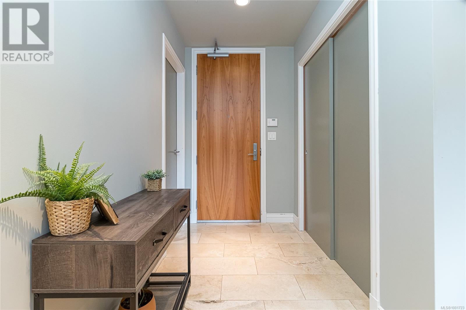 406 1325 Bear Mountain Pkwy