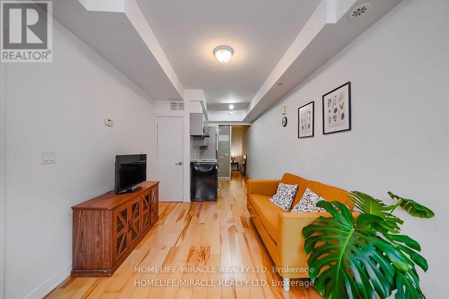 2 - 1331 GERRARD STREET E