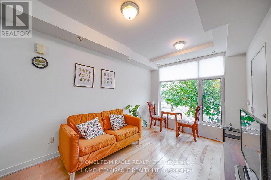2 - 1331 GERRARD STREET E