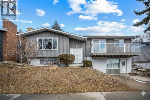 408 Queen Charlotte Drive SE Calgary AB T2J4H3