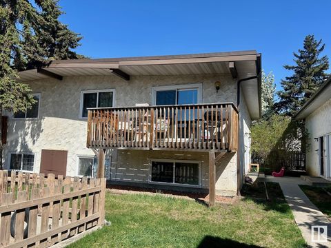 8930B 144 AV NW Edmonton AB T5E5V4