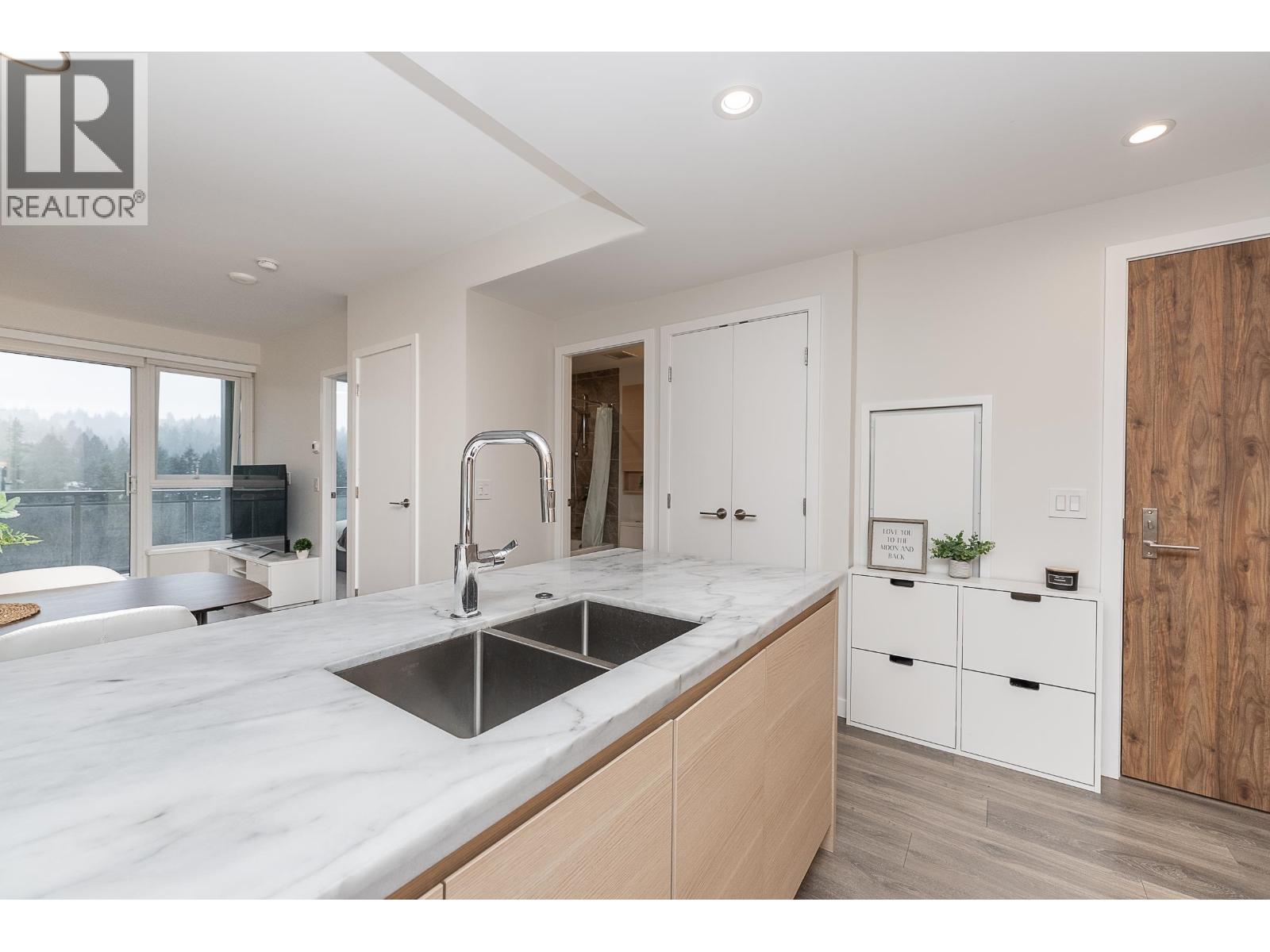 1806 308 MORRISSEY ROAD