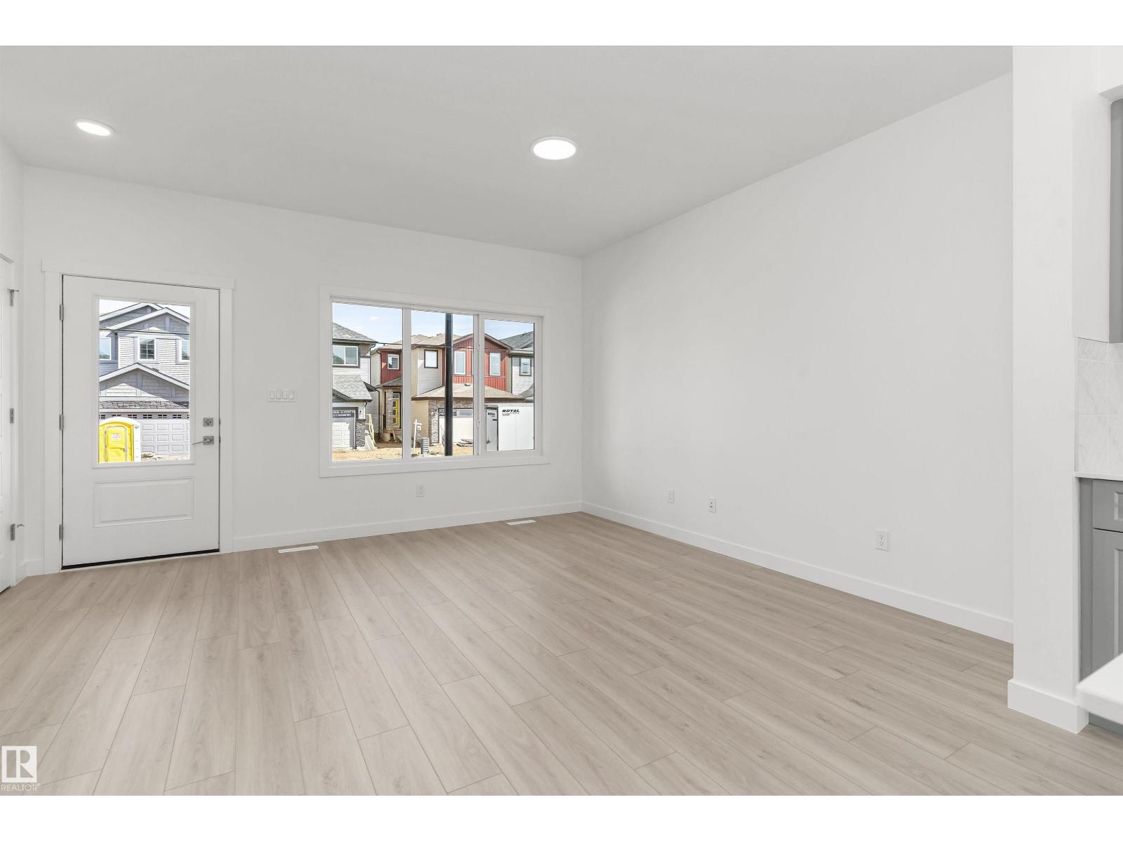 20623 43 AV NW