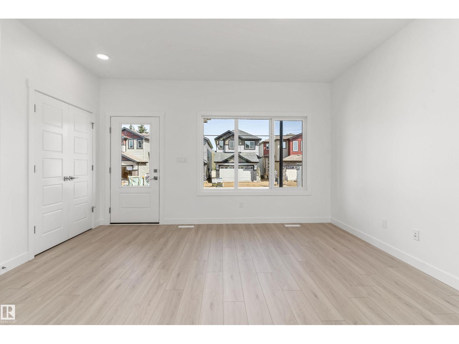20623 43 AV NW