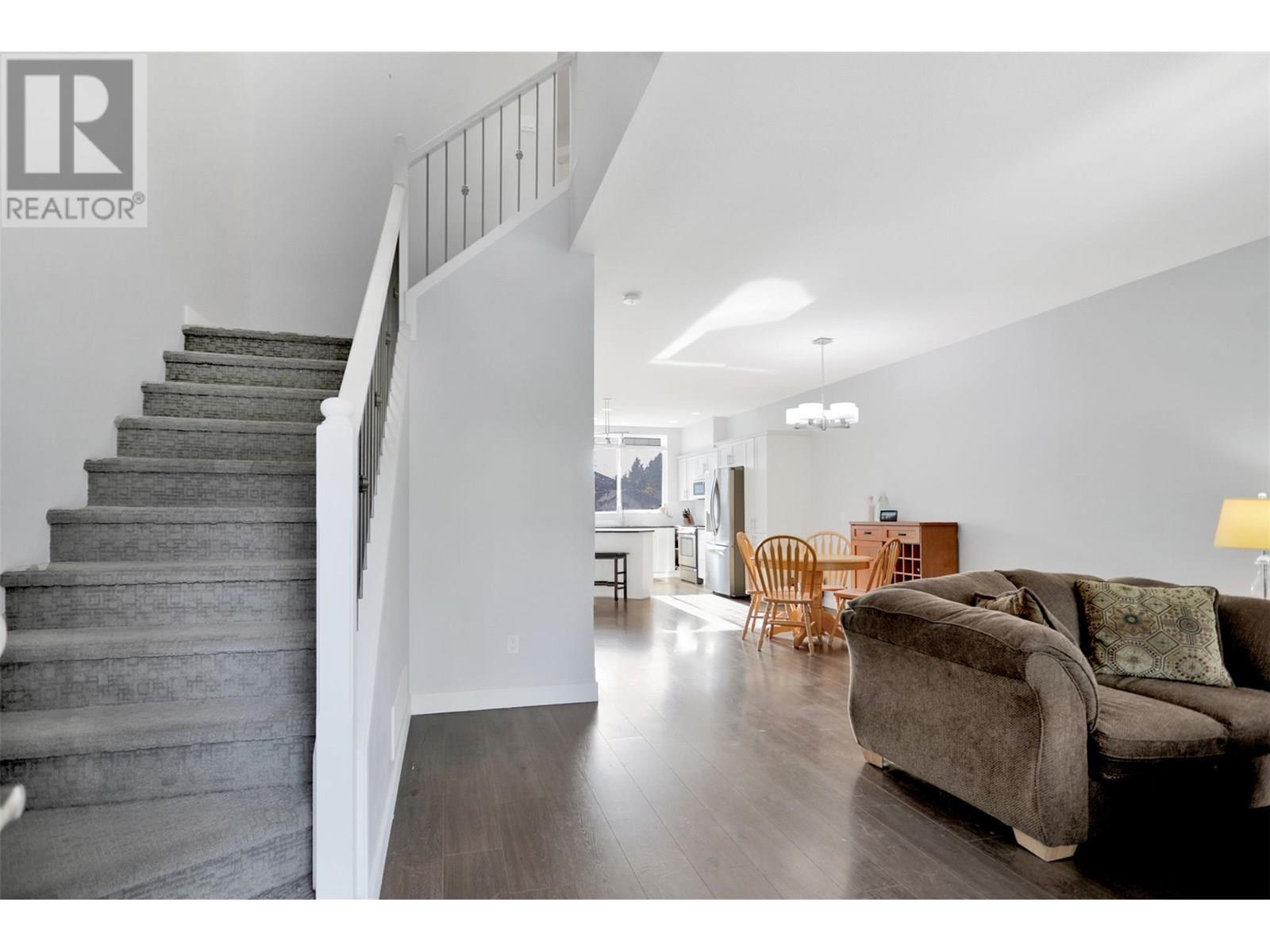 3267 BROADVIEW Road Unit# 27