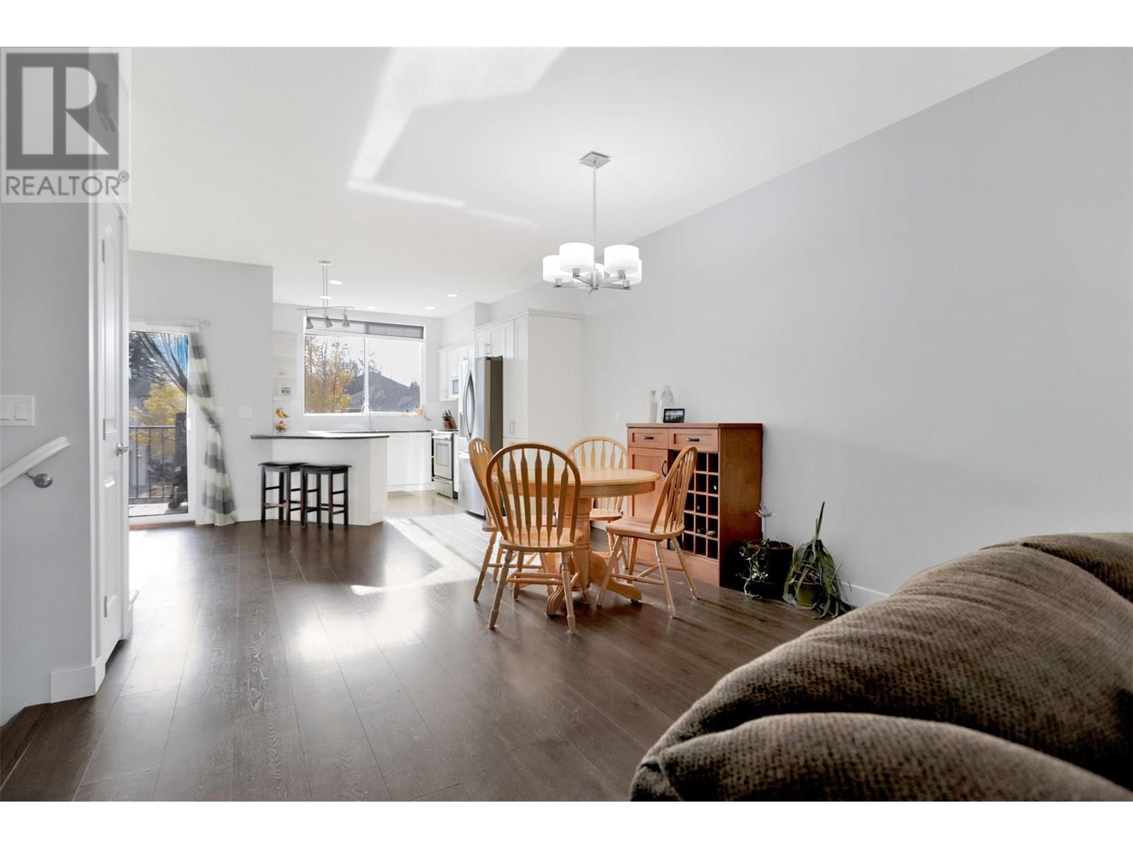 3267 BROADVIEW Road Unit# 27