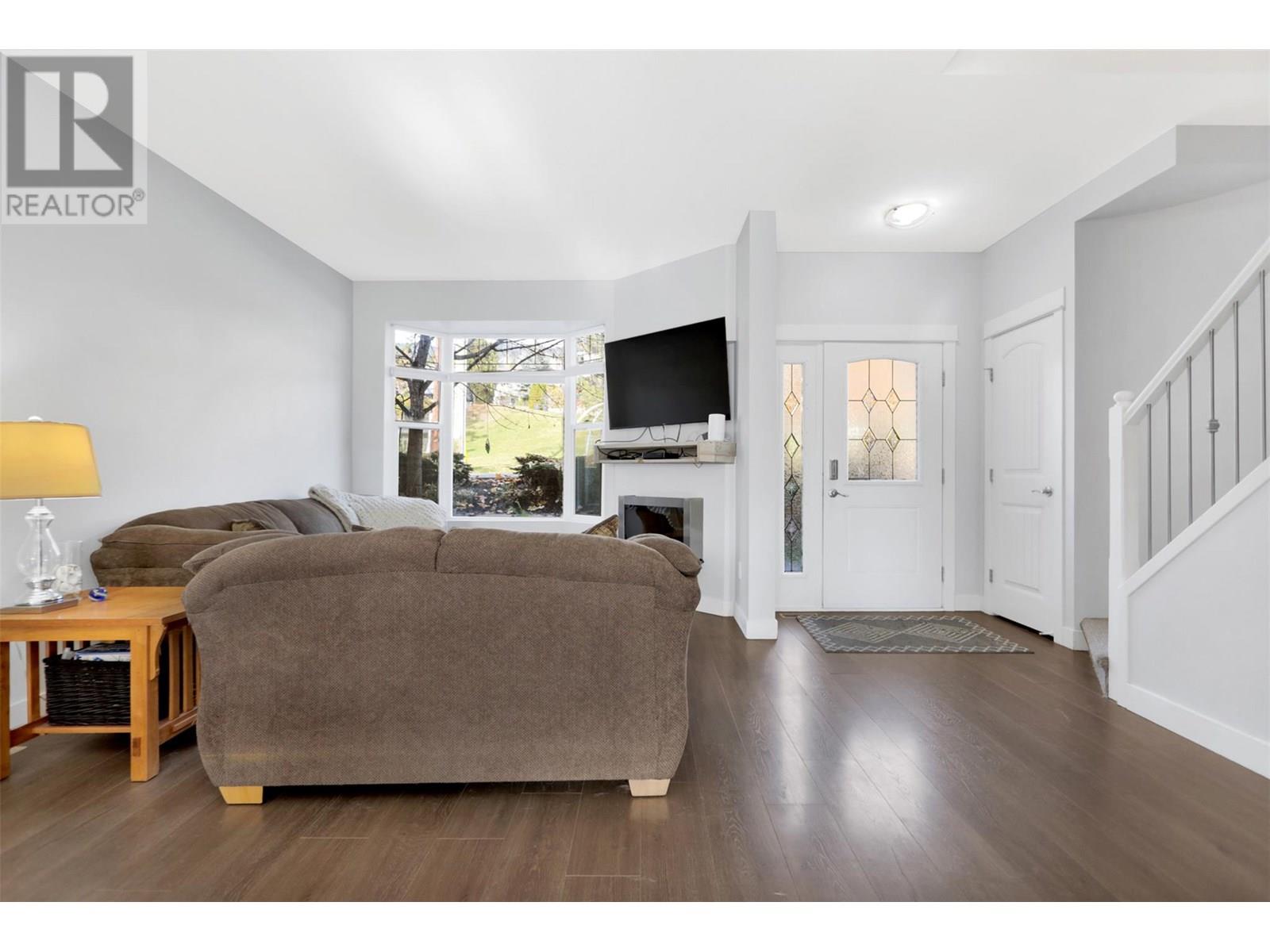 3267 BROADVIEW Road Unit# 27