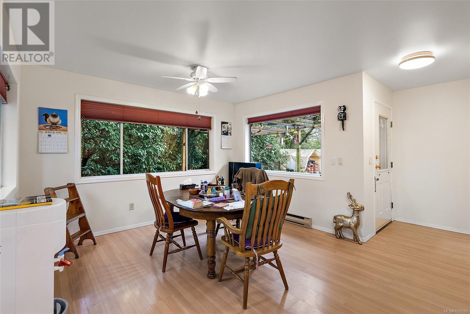4607 West Saanich Rd