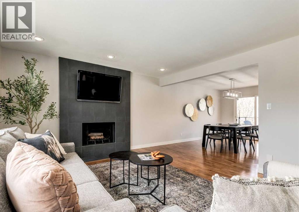 176 Mapleburn Drive SE